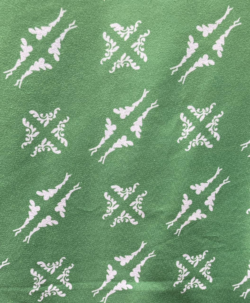 45 Petals Green