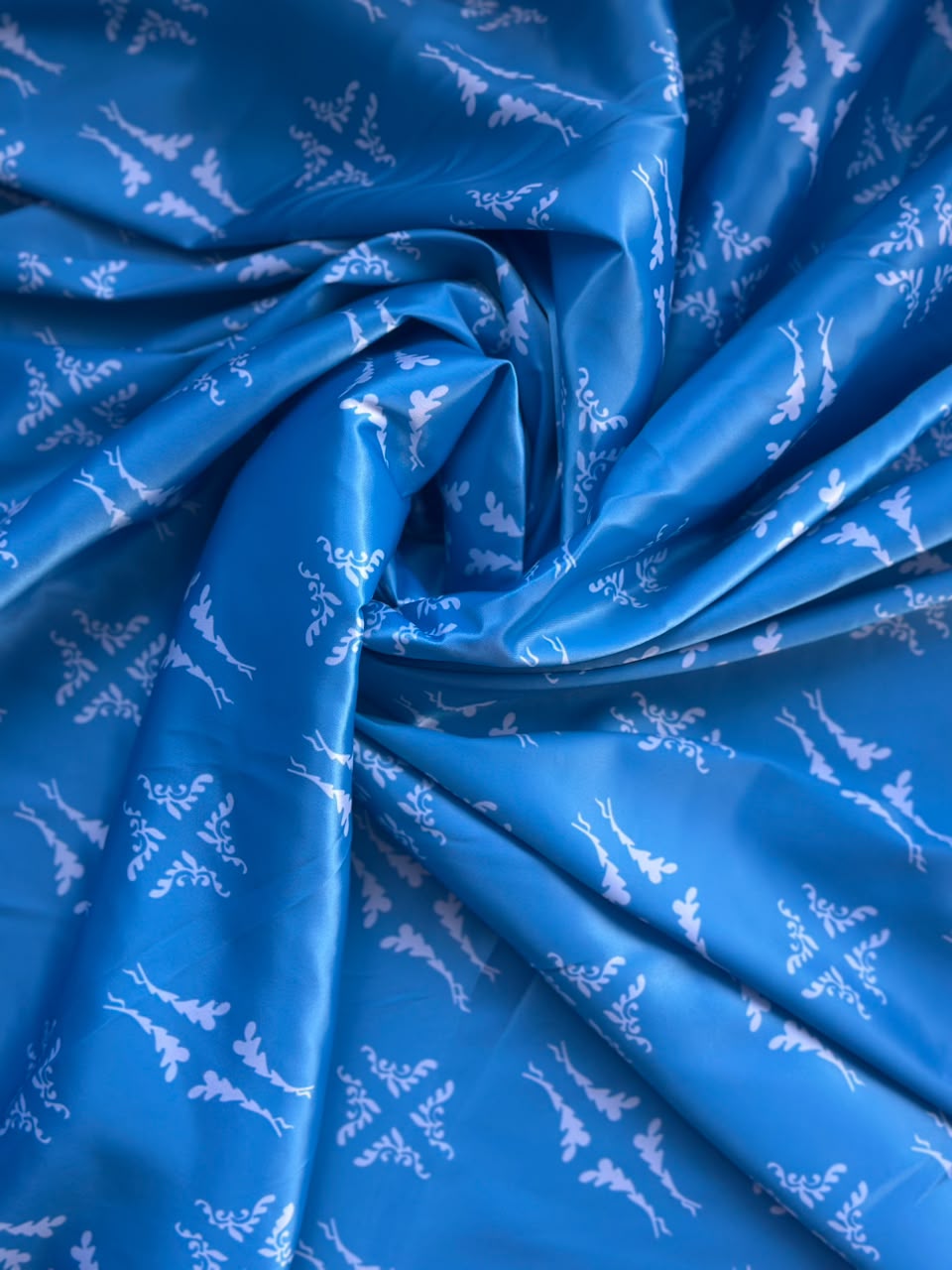 45 Petals Turquoise
