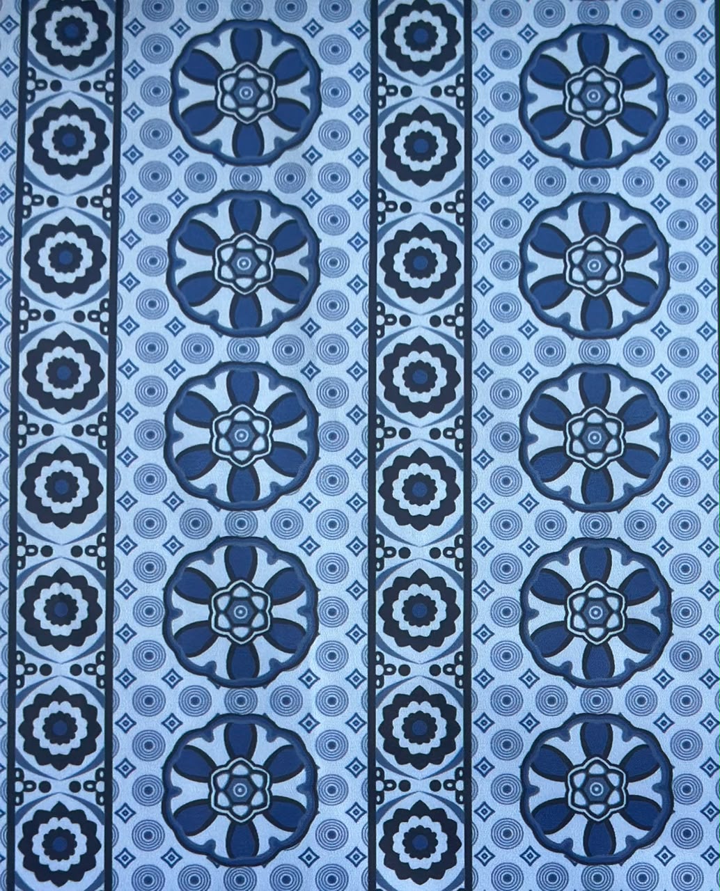 Dark blue Monochrome Flores